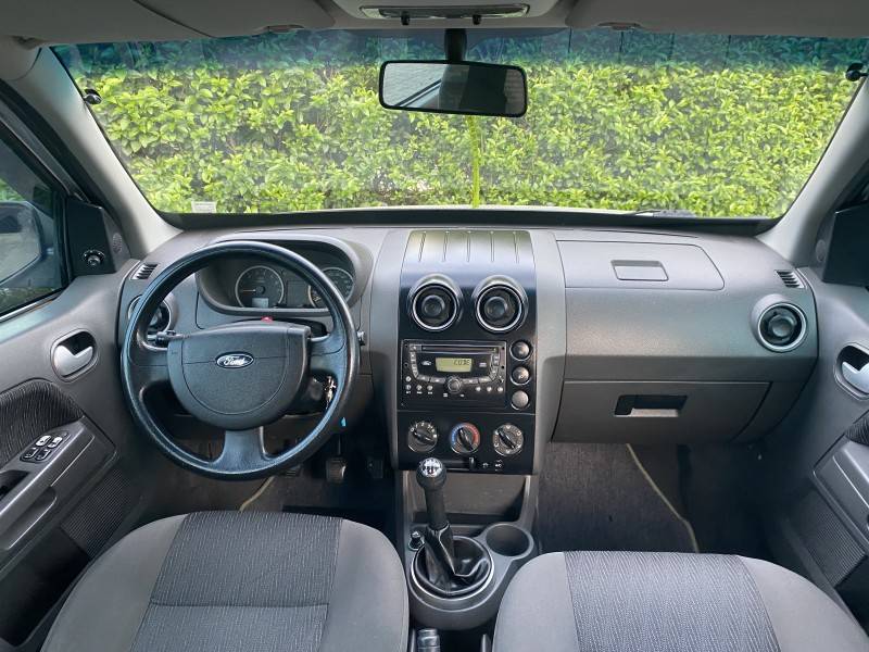 FORD - ECOSPORT - 2006/2007 - Prata - R$ 29.900,00