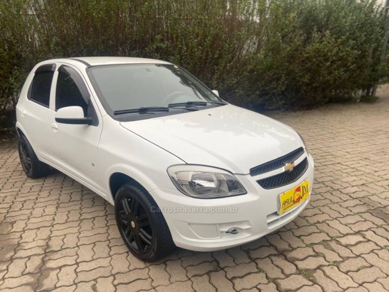 CHEVROLET - CELTA - 2011/2012 - Branca - R$ 29.900,00
