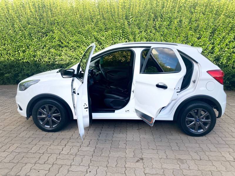 FORD - KA - 2017/2018 - Branca - R$ 44.900,00