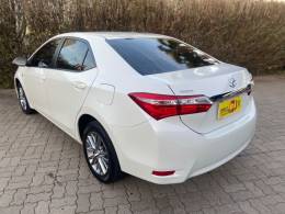 TOYOTA - COROLLA - 2015/2016 - Branca - R$ 91.900,00