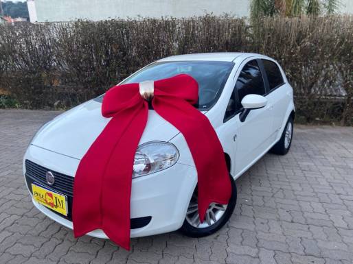 FIAT - PUNTO - 2011/2011 - Branca - R$ 37.900,00