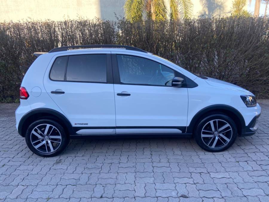 VOLKSWAGEN - FOX - 2019/2020 - Branca - R$ 67.900,00