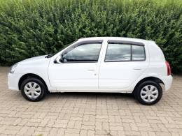RENAULT - CLIO - 2015/2016 - Branca - R$ 32.900,00