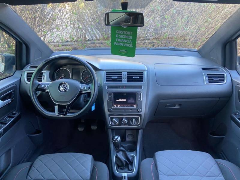 VOLKSWAGEN - FOX - 2019/2020 - Branca - R$ 67.900,00