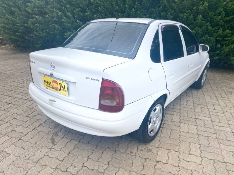 CHEVROLET - CORSA - 1998/1998 - Branca - R$ 15.900,00