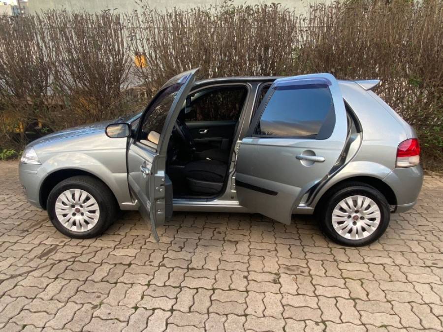 FIAT - PALIO - 2009/2010 - Cinza - R$ 28.900,00