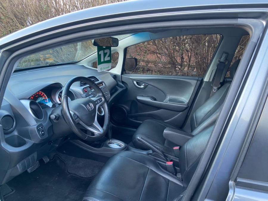 HONDA - FIT - 2011/2012 - Cinza - R$ 53.800,00