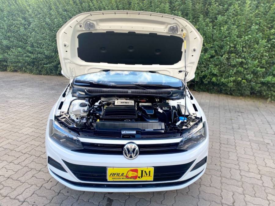 VOLKSWAGEN - POLO - 2018/2019 - Branca - R$ 68.900,00