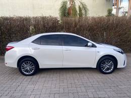 TOYOTA - COROLLA - 2015/2016 - Branca - R$ 91.900,00